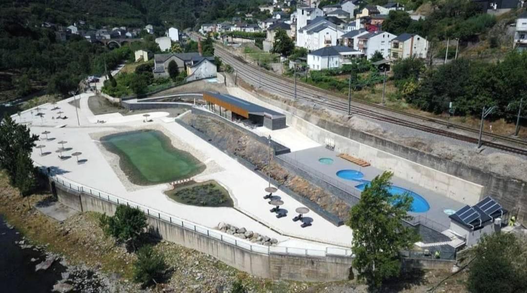 Duplex Duquesa Apartman O Barco de Valdeorras Kültér fotó
